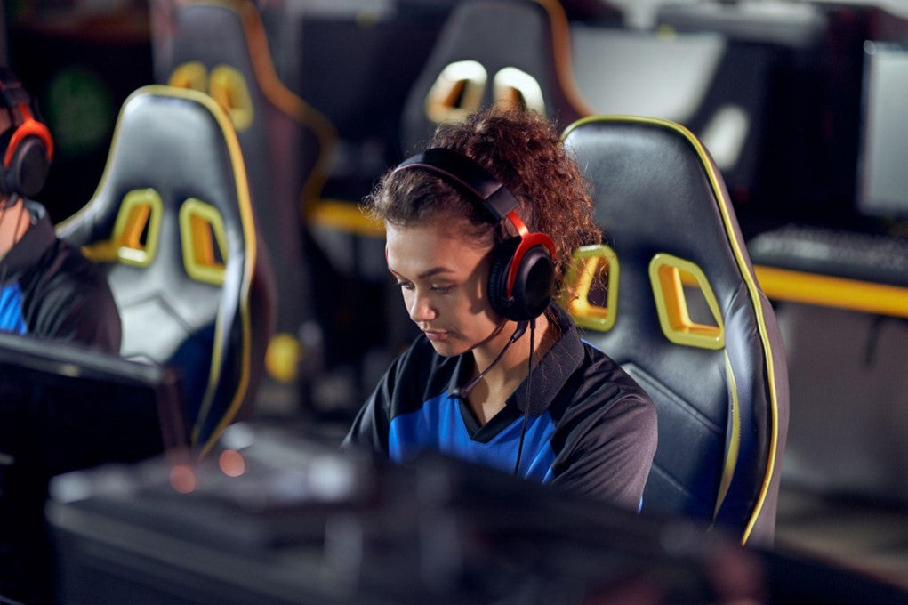How to Become a Professional eSports Player: The Ultimate Guide – Mandu ...